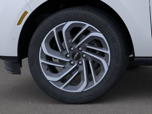 New 2026 Lincoln Navigator L Reserve AWD/4WD image 19