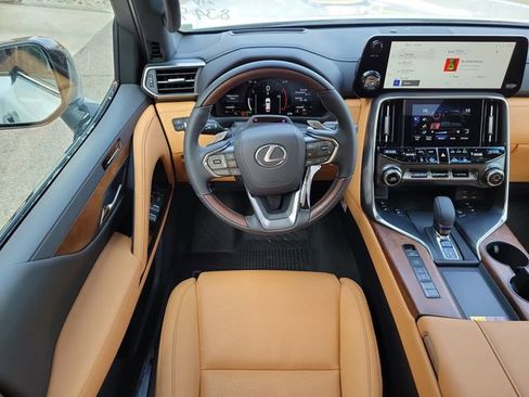New 2026 Lexus LX 700h Luxury image 10