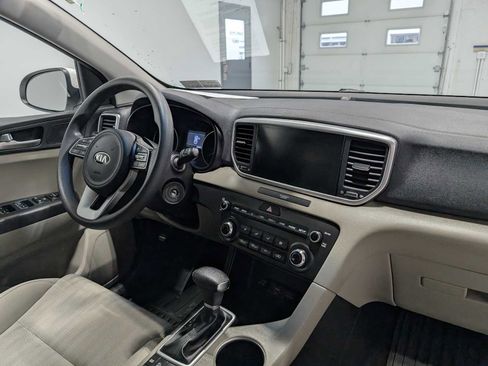 Used 2020 Kia Sportage LX AWD/4WD image 40