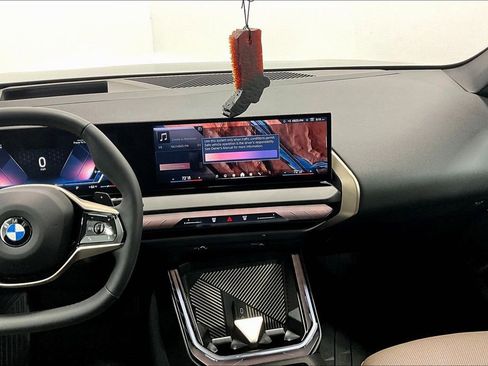 Used 2025 BMW X3 xDrive30i w/ Premium Package image 8