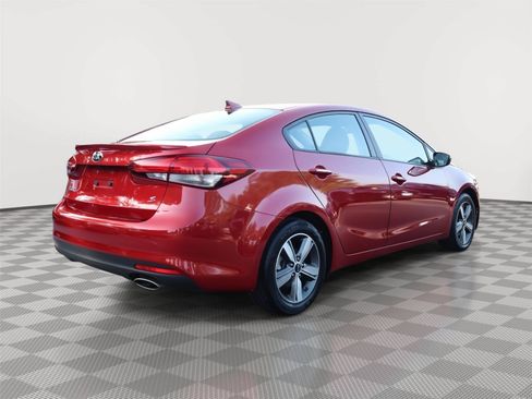Used 2018 Kia Forte S w/ S Technology Plus Package FWD image 7