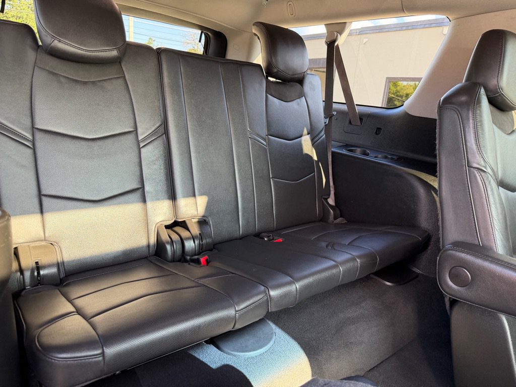 Used 2018 Cadillac Escalade ESV Premium Luxury AWD/4WD image 22