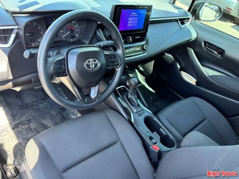Certified 2025 Toyota Corolla LE FWD image 18
