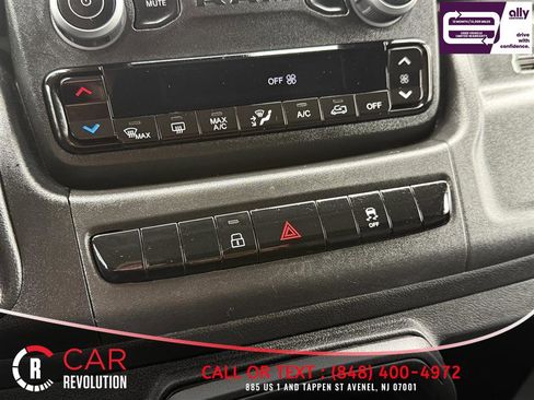 Used 2025 RAM ProMaster 2500 w/ Convenience Group image 32
