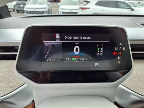 New 2025 Volkswagen ID. Buzz Pro S Plus image 20