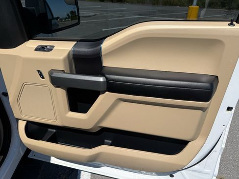 Used 2015 Ford F150 XLT w/ Equipment Group 301A Mid AWD/4WD image 19