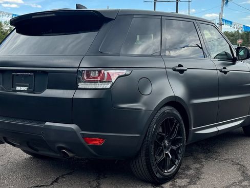 Used 2017 Land Rover Range Rover Sport HSE AWD/4WD image 3