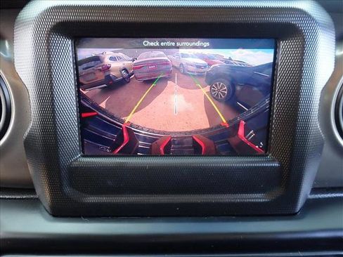 Used 2021 Jeep Wrangler Unlimited Sport S image 16