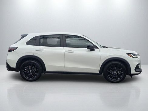 Used 2025 Honda HR-V Sport image 4