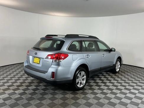 Used 2014 Subaru Outback 2.5i w/ Alloy Wheel Package AWD/4WD image 5