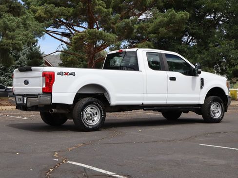 Used 2018 Ford F250 XL w/ Power Equipment Group AWD/4WD image 5