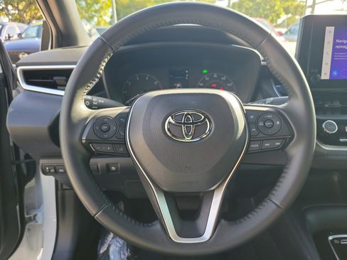Used 2023 Toyota Corolla SE image 11
