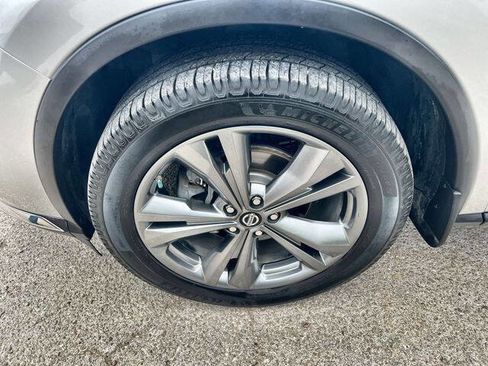 Used 2019 Nissan Murano Platinum w/ Cargo Package image 32