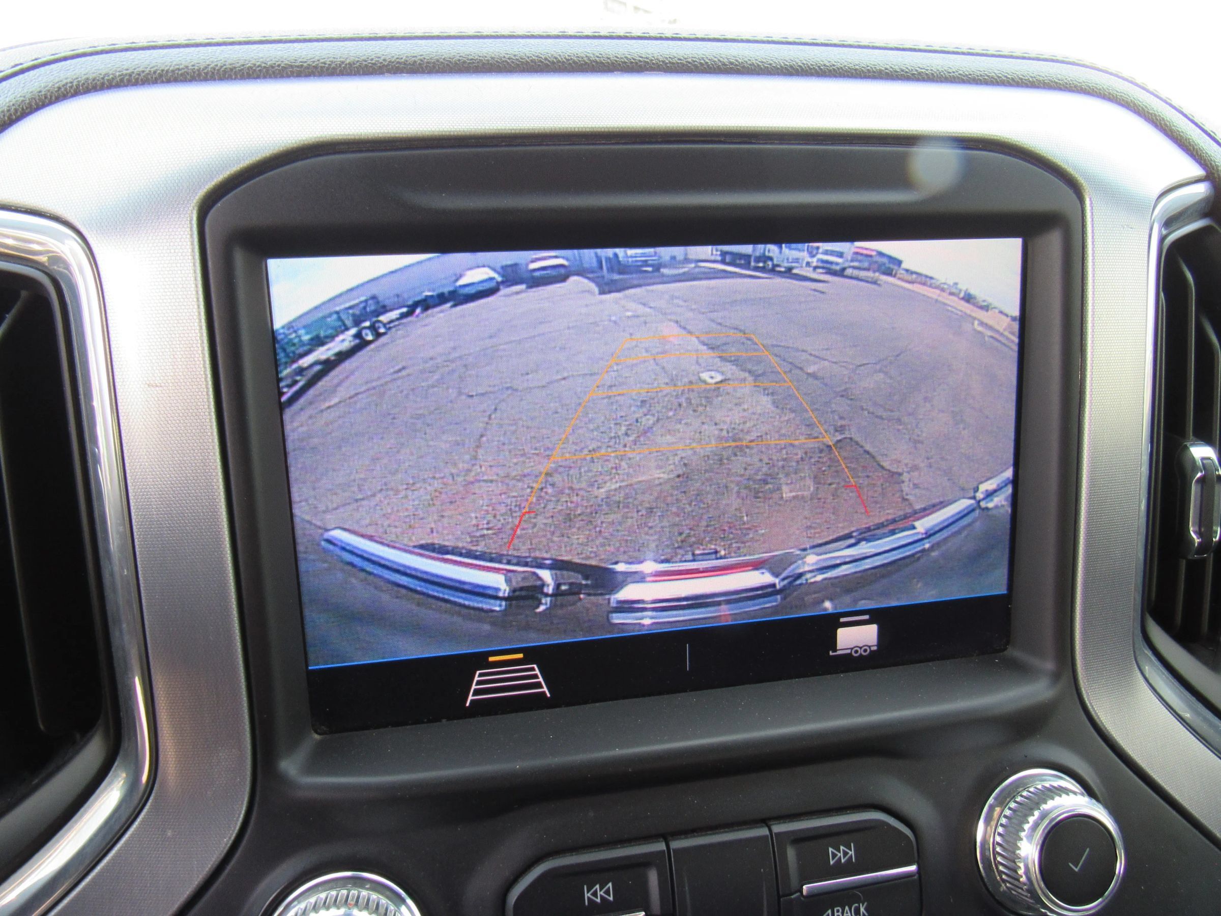 Used 2023 GMC Sierra 2500 SLE AWD/4WD image 16