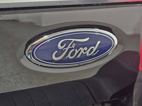 Used 2020 Ford F250 Platinum w/ FX4 Off-Road Package AWD/4WD image 31