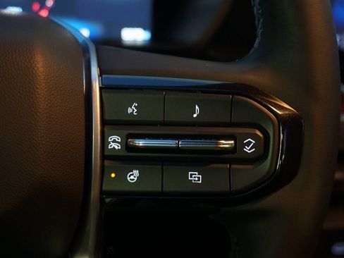 Certified 2025 Chevrolet Colorado Trail Boss image 21