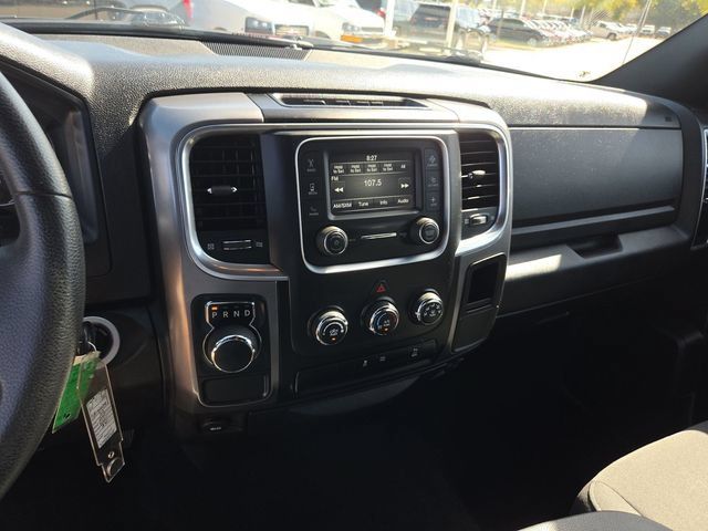 Used 2024 RAM 1500 Warlock RWD image 11