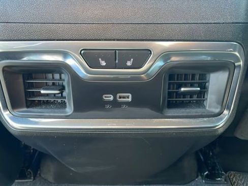 Used 2024 GMC Sierra 3500 Denali w/ Denali Reserve Package image 22