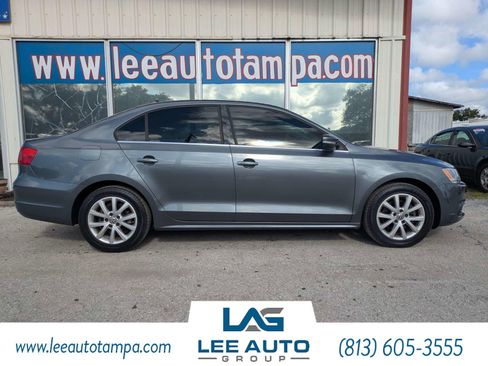 Used 2014 Volkswagen Jetta SE FWD image 2