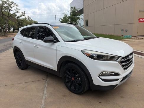 Used 2017 Hyundai Tucson Night w/ Cargo Package image 4