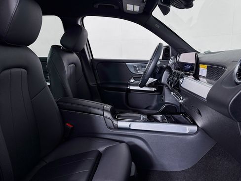 Certified 2026 Mercedes-Benz GLB 250 image 6
