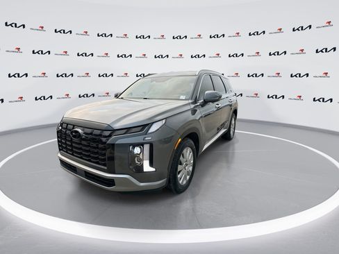Used 2024 Hyundai Palisade SEL FWD image 4