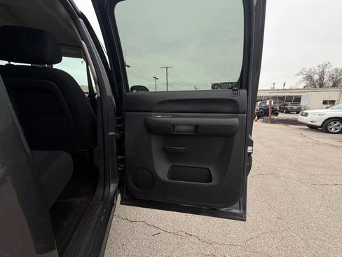 Used 2011 Chevrolet Silverado 1500 LT w/ All-Star Edition image 11