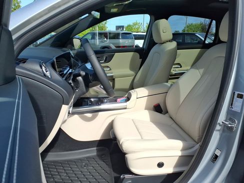 New 2026 Mercedes-Benz GLA 250 4MATIC image 12