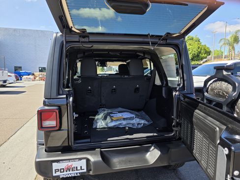 New 2026 Jeep Wrangler Unlimited Sport AWD/4WD image 17