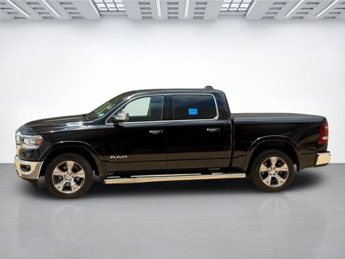 Used 2019 RAM 1500 Laramie AWD/4WD image 10
