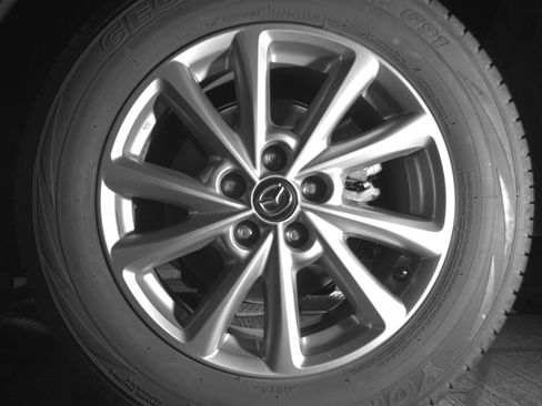 Used 2024 MAZDA CX-5 AWD 2.5 S w/ Select Package image 17