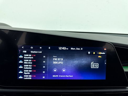 Certified 2024 Kia Niro SX Touring image 6