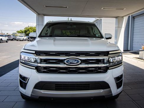 Used 2024 Ford Expedition Limited RWD image 8