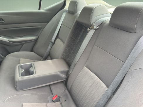 Used 2024 Nissan Altima 2.5 SV AWD/4WD image 35
