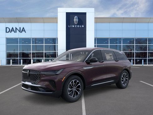 New 2025 Lincoln Nautilus Premier image 1