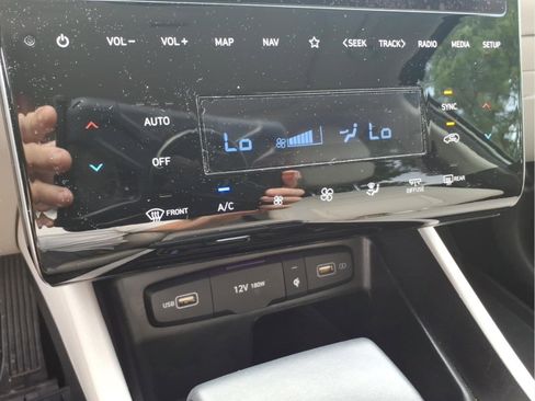 Used 2024 Hyundai Tucson SEL w/ Convenience Package FWD image 23