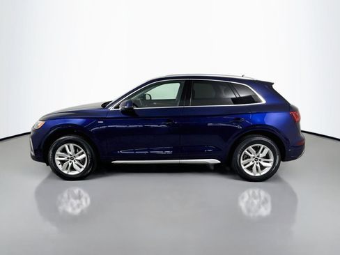 Certified 2023 Audi Q5 2.0T Premium w/ Convenience Package AWD/4WD image 2