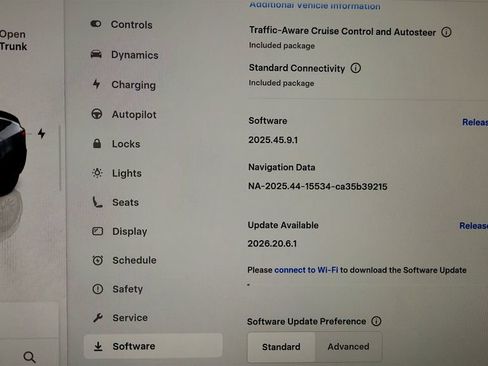 Used 2023 Tesla Model Y Long Range AWD/4WD image 18