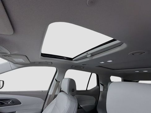 Used 2021 Chevrolet Traverse Premier FWD image 15