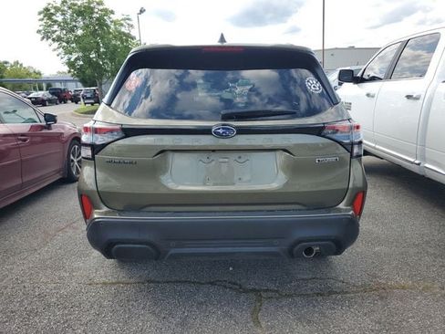 Used 2025 Subaru Forester Touring w/ Popular Package - Touring AWD/4WD image 9