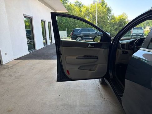 Used 2017 Kia Sportage EX w/ EX Premium Package FWD image 22