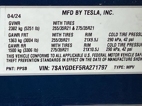 Used 2024 Tesla Model Y Performance AWD/4WD image 29