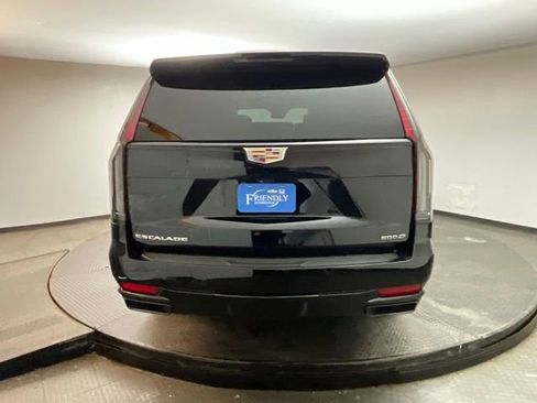 Certified 2024 Cadillac Escalade ESV Sport Platinum image 7