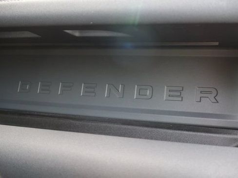 Used 2023 Land Rover Defender 130 X-Dynamic SE AWD/4WD image 58