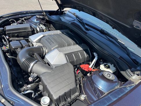 Used 2013 Chevrolet Camaro SS RWD image 36