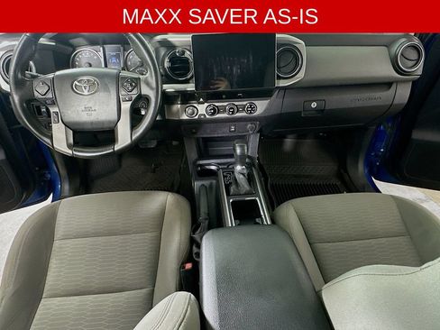 Used 2017 Toyota Tacoma SR5 AWD/4WD image 15