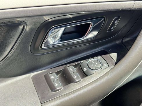 Used 2013 Ford Taurus SEL FWD image 16