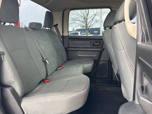 Used 2017 RAM 1500 Express image 23
