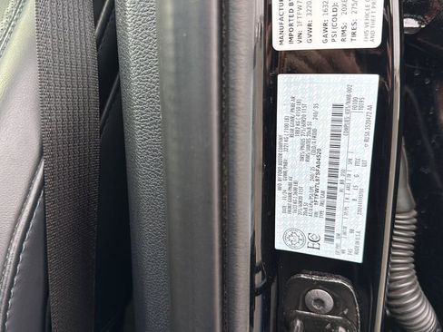 Used 2025 Ford F150 Platinum w/ FX4 Off-Road Package AWD/4WD image 36