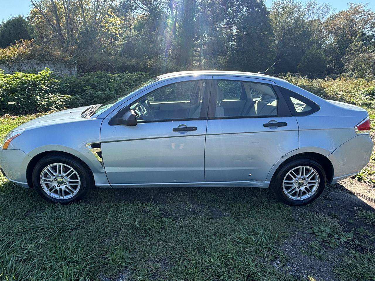 Used 2008 Ford Focus SE FWD image 8